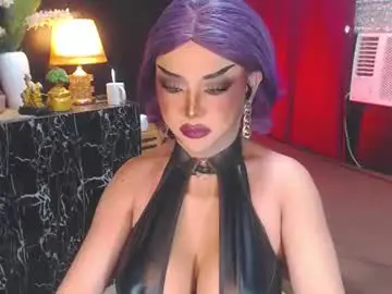 Chaturbate Best live sex cam show of hugecockchristine