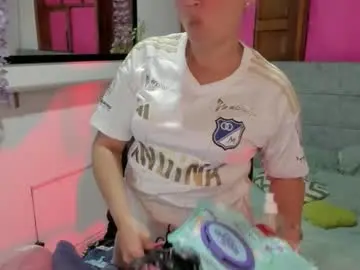Chaturbate Free Live Porn of julieta_star69