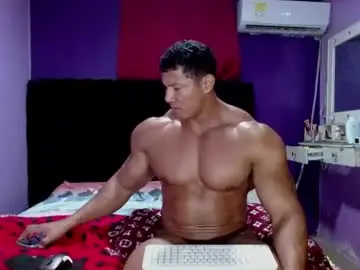 Chaturbate Live Sex Cam of alex_bigcumvez