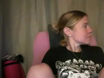 Chaturbate Watch Live Sex Cams of ebony8ivory