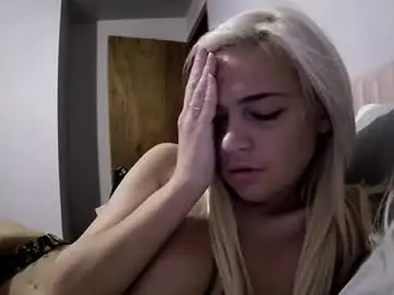 Chaturbate Live Sex Cam of ashleymaddyyyy647935