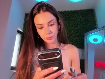 Chaturbate Live Sex Cam of hotfallingdevil