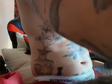Chaturbate Free Porn Cam of luke_davis01