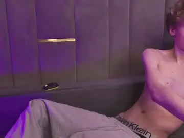 Chaturbate Nude Webcam of curlytwinkboy