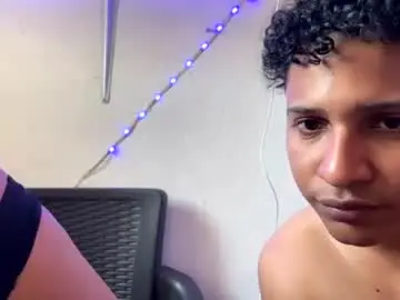 Chaturbate Live Sex Cam of kariina_candy