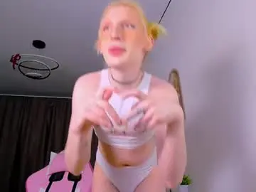 Chaturbate Best live sex cam show of mikaella_nicole