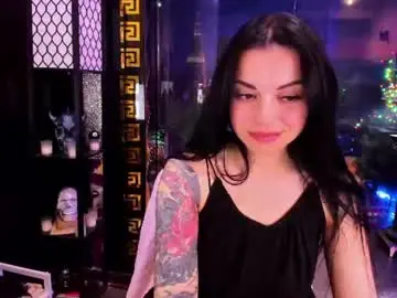 Chaturbate Watch Live Sex Cams of alma_pearl