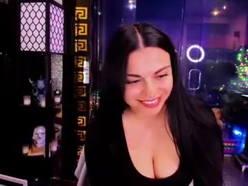 Chaturbate Live Sex Cam of alma_pearl