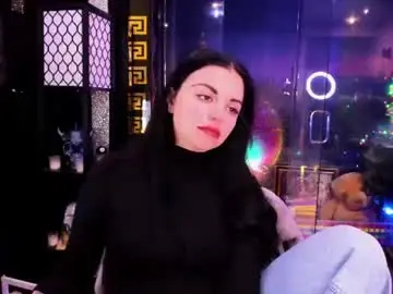 Chaturbate Nude Webcam of alma_pearl