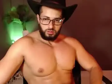 Chaturbate Live Sex of chris_magnum_