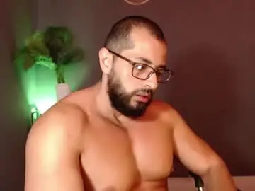 Chaturbate Live Sex of chris_magnum_