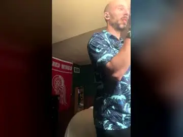 Chaturbate Live Sex Cam of kingdaddysayless