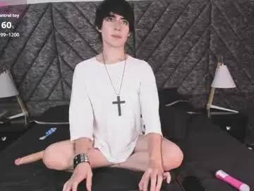 Chaturbate Live Sex Cam of demon_foxx