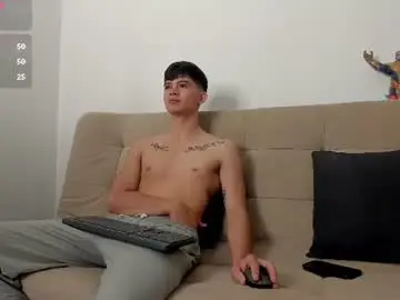 Chaturbate Best live sex cam show of yizus_bonz