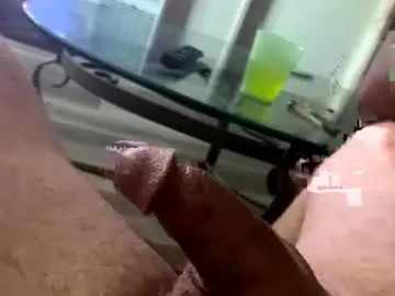 Chaturbate Live Sex of bigswollenhead4u