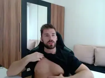 Chaturbate Adult Webcam of darius_94
