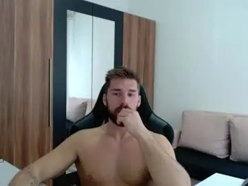 Chaturbate Nude Webcam of darius_94