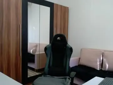 Chaturbate Watch Live Sex Cams of darius_94