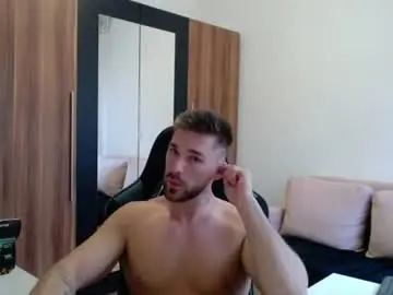 Chaturbate Live Sex Cam of darius_94