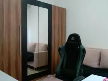Chaturbate Nude Webcam of darius_94