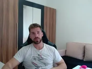 Chaturbate Sex Cam of darius_94