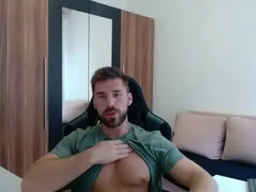 Chaturbate Nude Webcam of darius_94