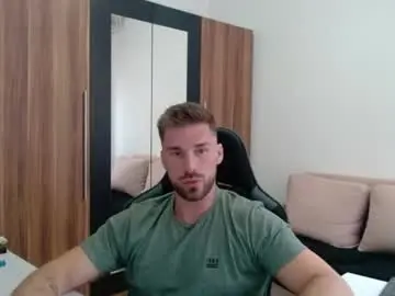 Chaturbate Sex Cam of darius_94