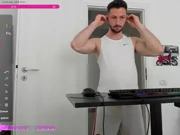 Chaturbate Live Sex Cam of hard_chriss