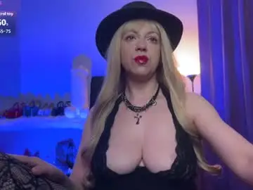Chaturbate Best live sex cam show of helena__femdom