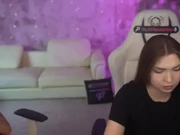 Chaturbate Live Sex Cam of kira0541