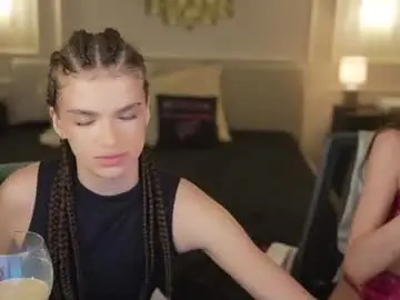 Chaturbate Watch Live Sex Cams of kira0541