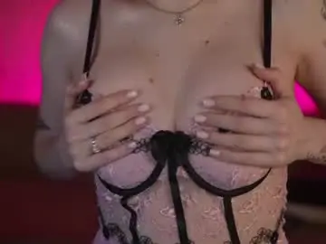 Chaturbate Watch Live Sex Cams of kira0541