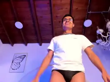 Chaturbate Live Sex Cam of thiagovega_