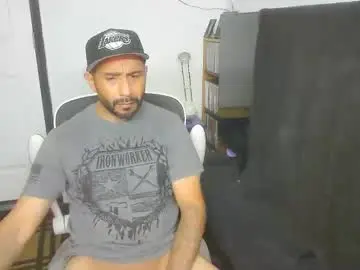 Chaturbate Live Sex Cam of faded805
