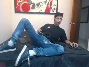 Chaturbate Private Sex Chat of andrescoll25