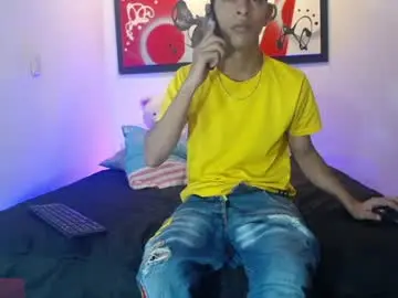 Chaturbate Best live sex cam show of andrescoll25