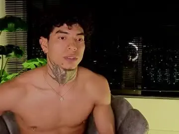 Chaturbate Sex Chat of mike_bastian_