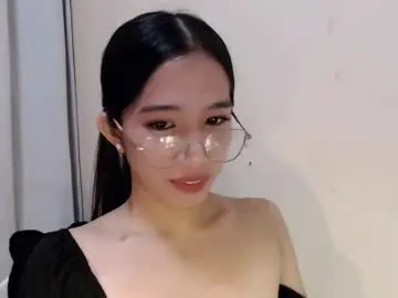 Chaturbate Live Sex Cam of seductive_abia