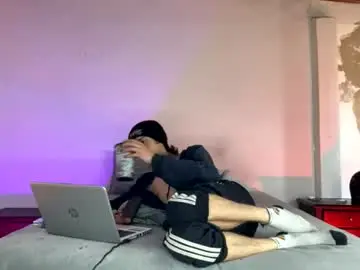 Chaturbate Live Sex Cam of dan_yagami