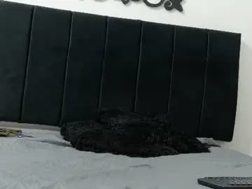 Chaturbate Sex Cam of santhiago_jonnes_