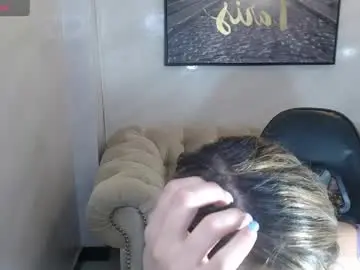 Chaturbate Live Porn of evy_lux_v