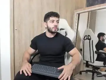 Chaturbate Free Live Porn of thiago_moretti
