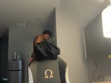 Chaturbate Live Sex Cam of hungbbc07