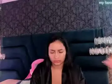 Chaturbate Watch Live Sex Cams of vivi_prinncess