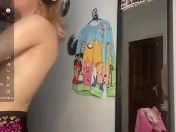 Chaturbate Sex Cam of carmenlavelli