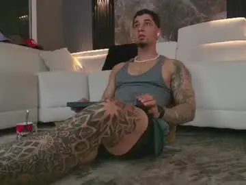 Chaturbate Free Live Porn of camiloalvarezzz3