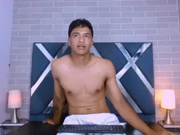Chaturbate Adult Webcam of maxwyatt_1