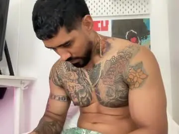 Chaturbate Free Porn Cam of myke_esthetic