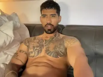 Chaturbate Free Porn Cam of myke_esthetic