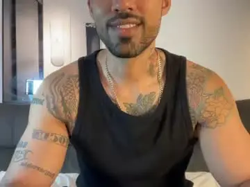 Chaturbate Free Porn Cam of myke_esthetic
